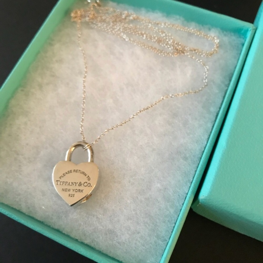 Tiffany lock pendant & long Tiffany chain - Picture 2 of 8